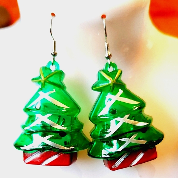 Christmas Tree Earrings Flashing Xmas Tree Earrings Holiday Earrings NWT - Picture 2 of 5